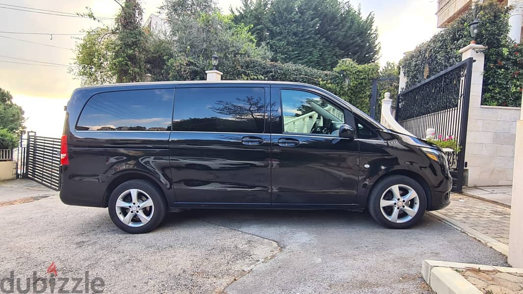 Mercedes Vito black on black fully loaded, 4 Cylinders : 76 159 068 1