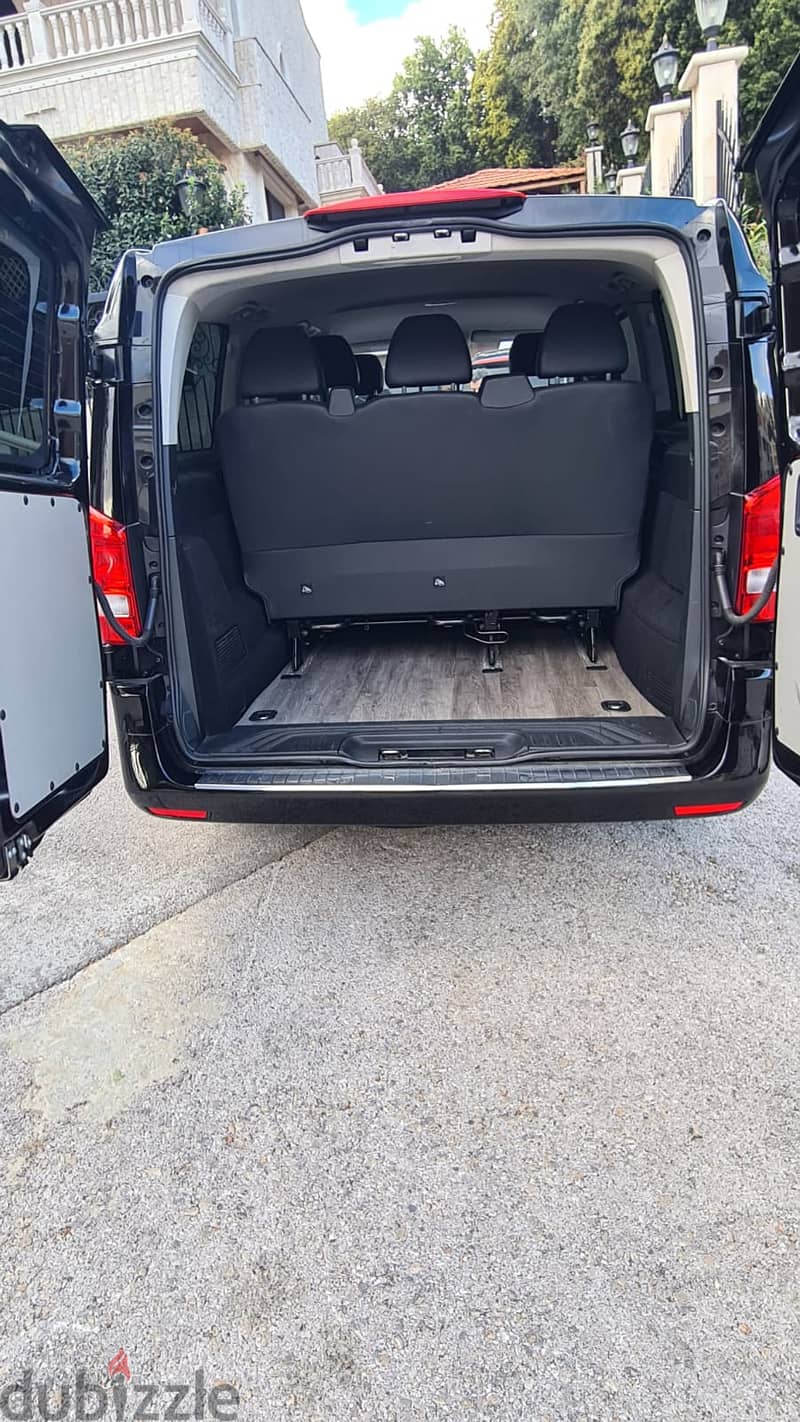 Mercedes Vito black on black fully loaded, 4 Cylinders : 76 159 068 3