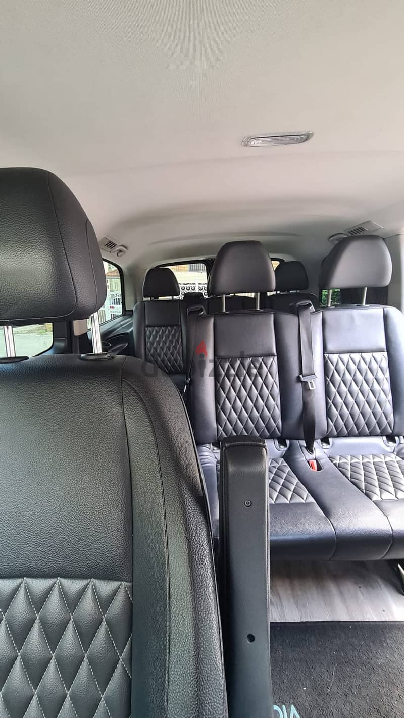 Mercedes Vito black on black fully loaded, 4 Cylinders : 76 159 068 4