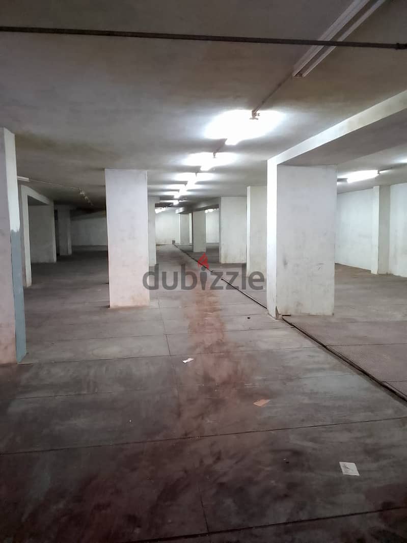 820 SQM Huge Warehouse in Sabtieh, Metn with Container Access 4