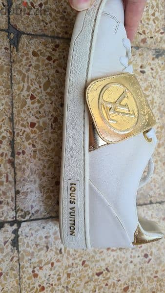 Louis Vuitton sneakers حذاء 2