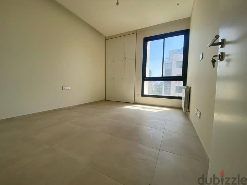 Apartment for sale in Charles Malek/ Amazing Seaview/ New 6