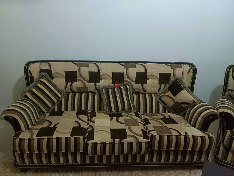 living room for sale in badghan صالون للبيع في بدغان 0