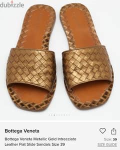 Authentic Bottega Veneta leather slide-in slippers.