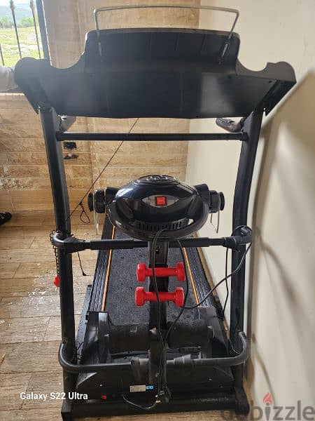 used treadmill in excellent condition 3