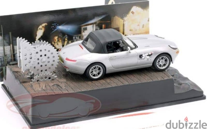 BMW Z8 (James Bond The Movie) diecast car model 1;43. 4