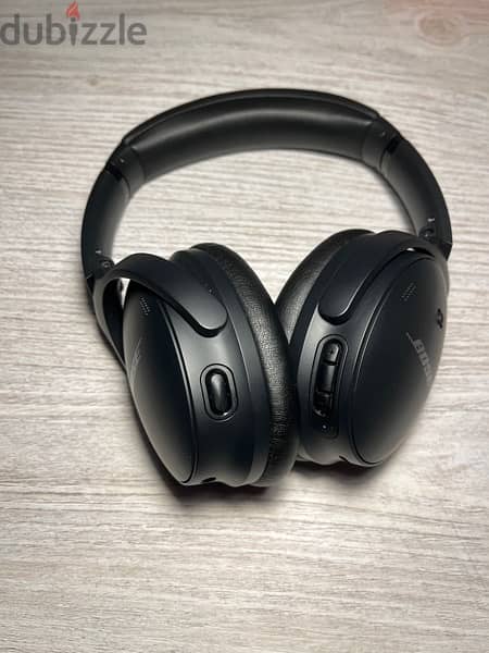 Bose Headphones QC45 4