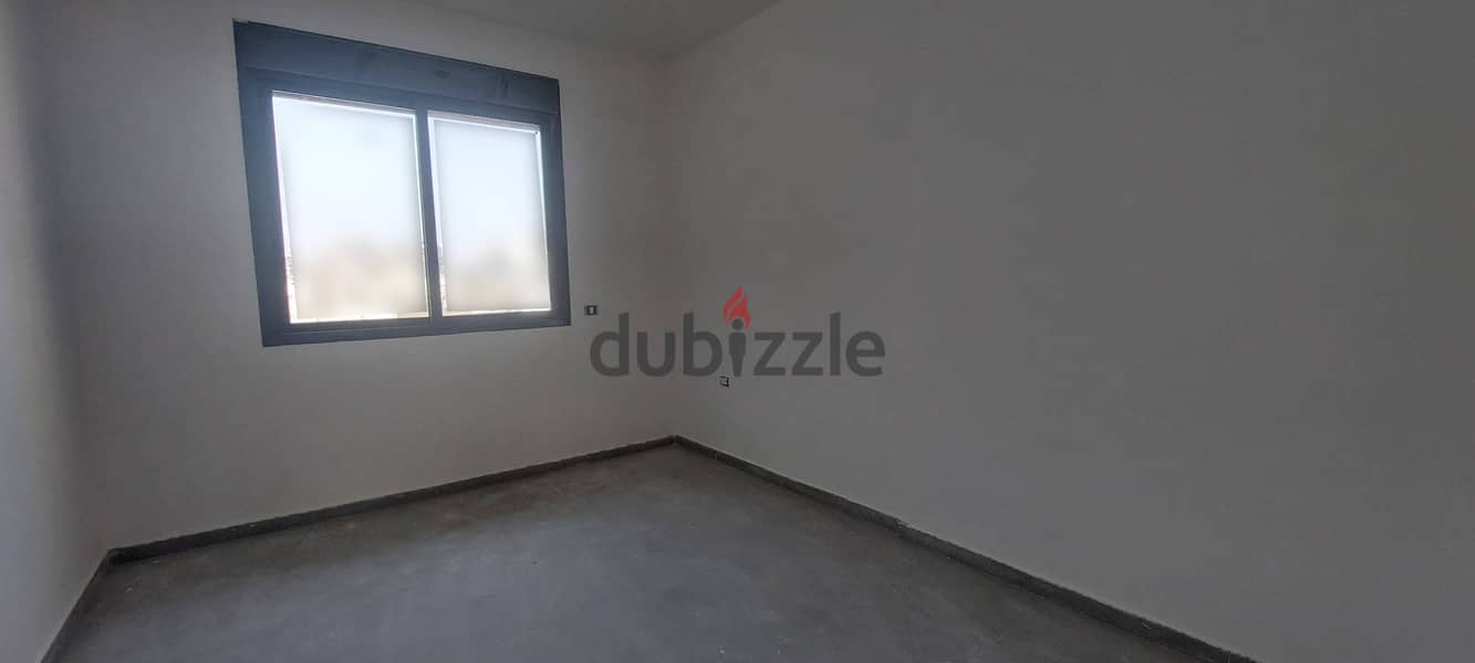 Apartment for Sale in Ain El Remmaneh شقة للبيع في عين الرمانة 6
