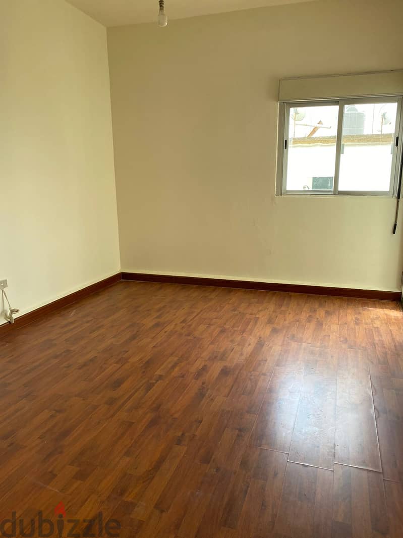Apartment for sale in Ballouneh شقة للبيع في بلونة 7