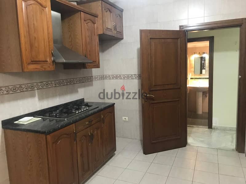 Apartment for sale in Zouk Mosbeh شقة للبيع في زوق مصبح 11