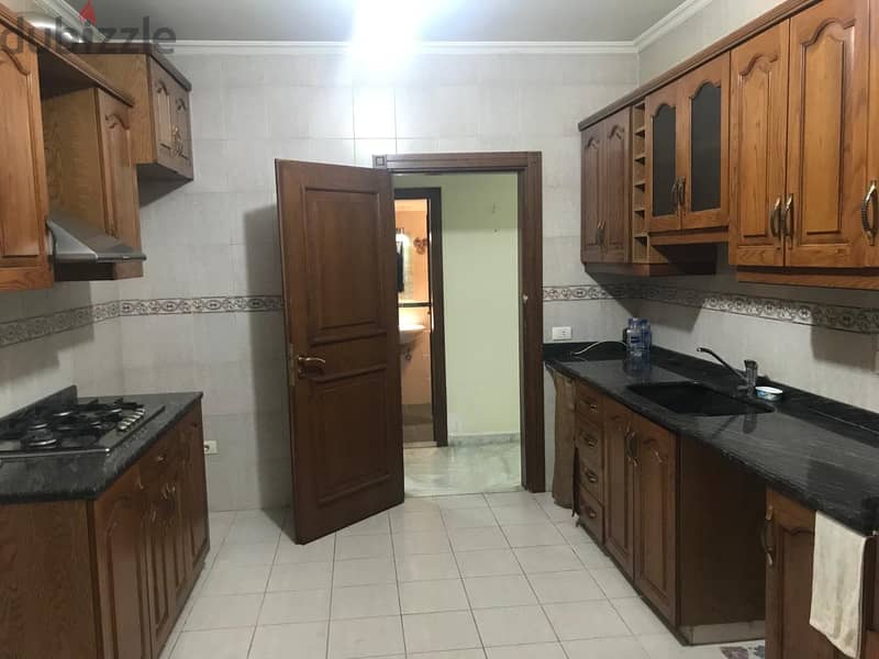 Apartment for sale in Zouk Mosbeh شقة للبيع في زوق مصبح 13