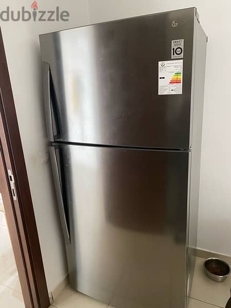 LG fridge - like new 0