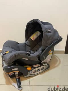 High quality Car Seat (Chicco) -Newborn babies up to 1 year old