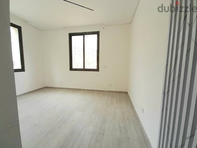 165 SQM PAYMENT FACILITIES- Apartment in Oyoun Broumana with View 5