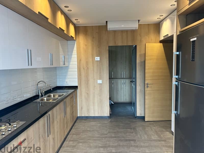Fully Furnished Fresh 2 Bedroom Apartment on a 21st floor 1