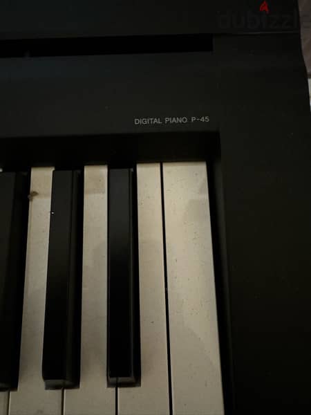Yamaha P-45 Digital Piano 4