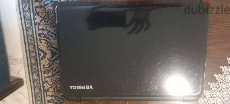 Toshiba laptop i5 750gb 8gb ram 1