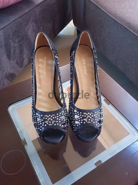 A double heel gith good condition Only used one time Size 39 3