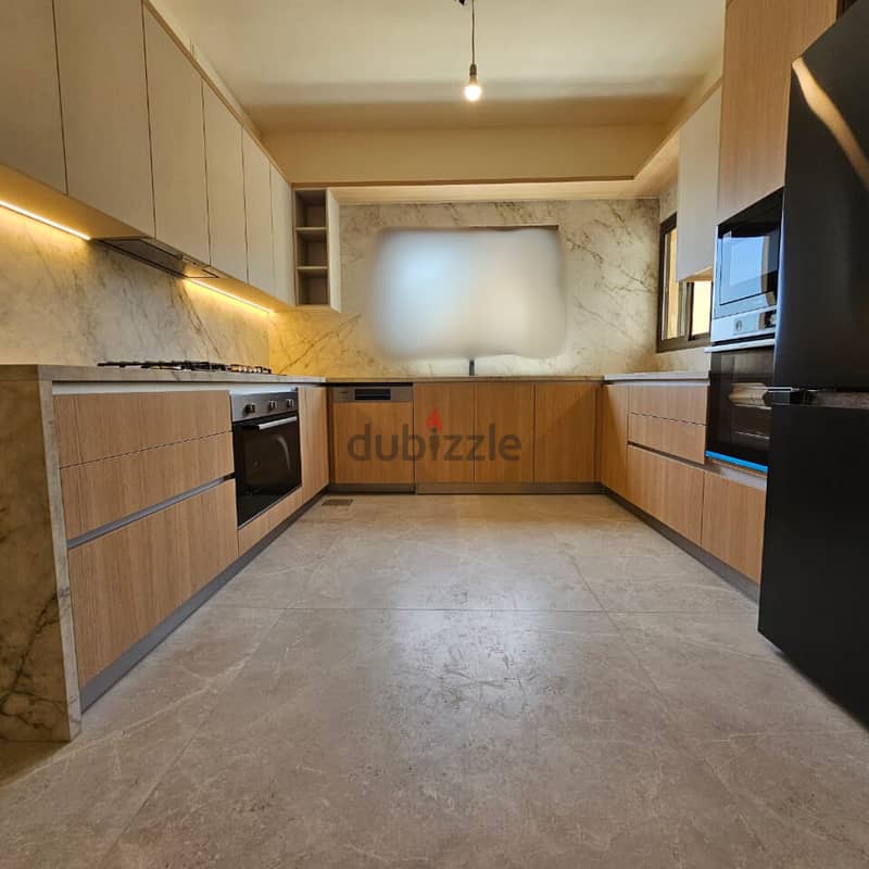 RA24-3373 Luxurious apartment for rent in Ras Beirut, 270 m2 11