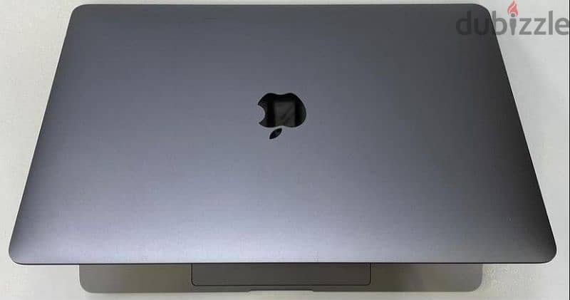 MacBook pro 2017 core i5 super clean 1