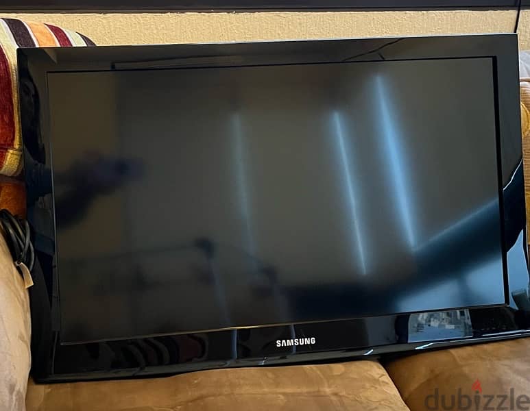 Samsung 32 Inch LCD HD TV (LA32D403E2) - NOT Smart 2