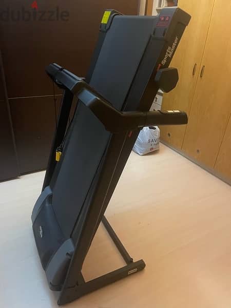 SportsMaster Treadmill MI100A 1
