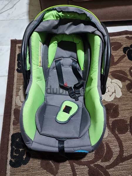 car seat (almost new) 1