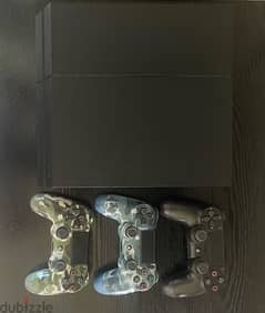 PS4 + 3 controllers