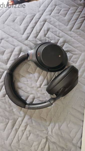 Sony headphones WH1000XM3 Bluetooth Headset 3