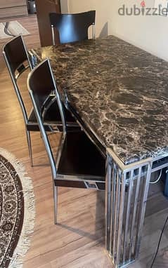 Modern Marble dining table with 5 chairs from Mobilitop