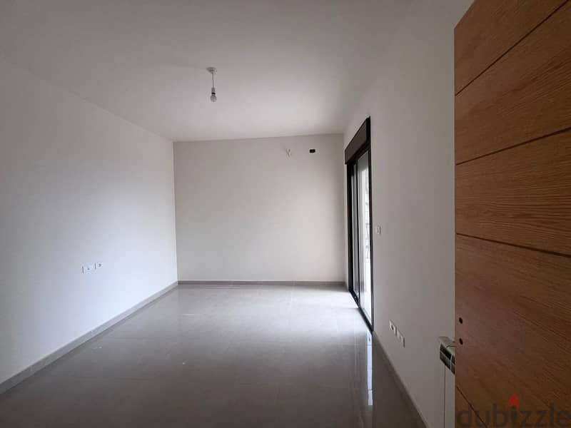 Beautiful Apartment with Terrace For Rent 9
