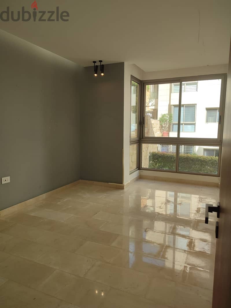 Captivating 225m² Apartment in Bayada for Sale 13