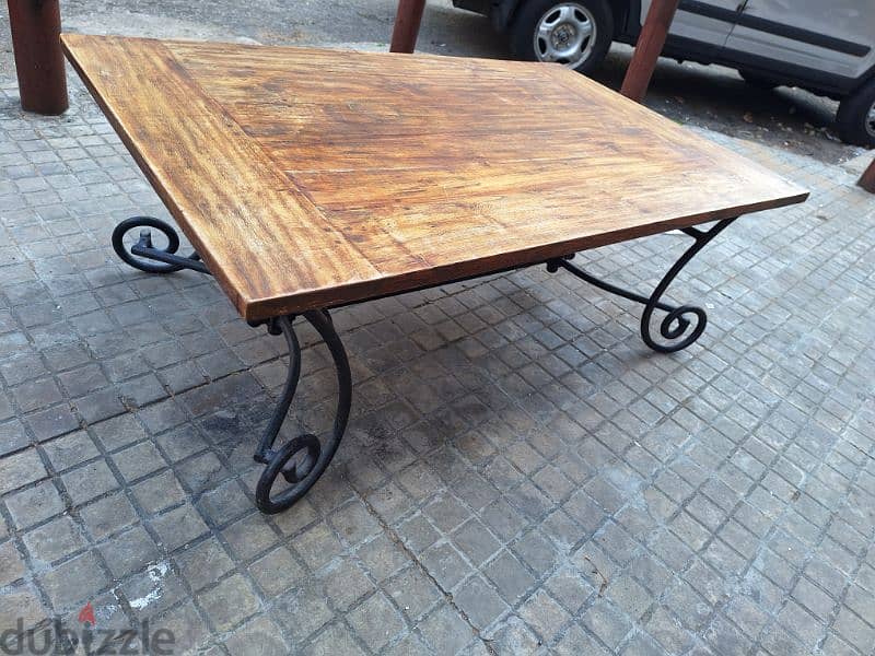 طاولة صالون وسط انتيك وجه خشب قطراني مميز جدا coffee table 3