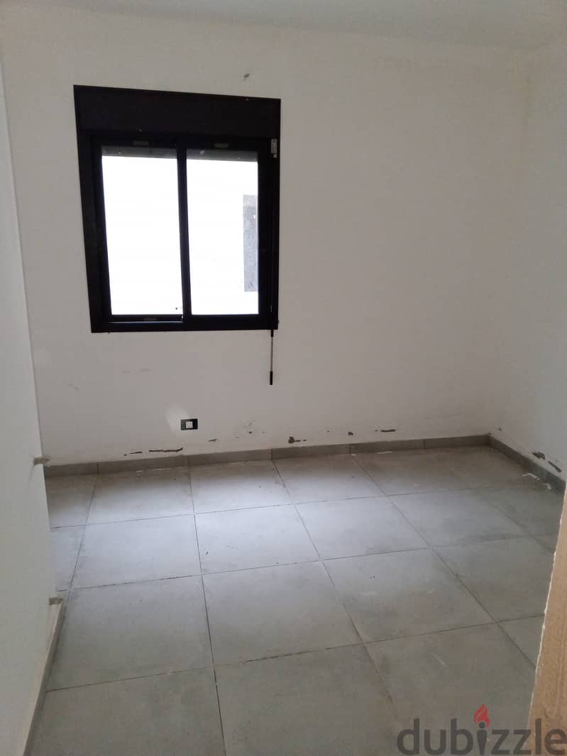 Apartment  for sale in Aatchaneh شقة للبيع في العطشانة 5