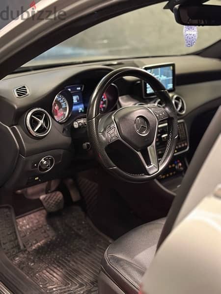 The 2015 Mercedes-Benz GLA250 5