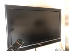 sony bravia 32' + wall mount , perfect condition