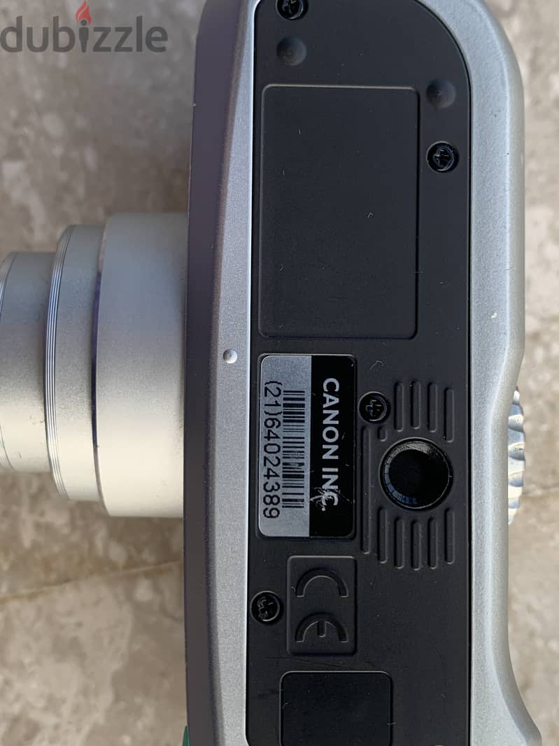 Samsung & Cannon Instant cameras 9