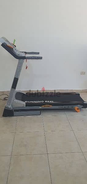 RUNNING 88XI Treadmill 2.25 HP Carry up To 110KG 2