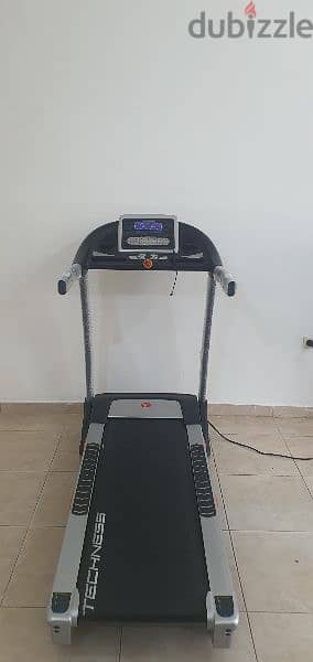 TECHNESS Treadmill 2.5HP With Automatic Incline Carry Up to 110KG 4
