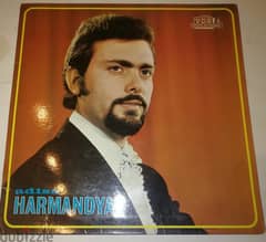 Adiss Harmandian – chante en Armenien live at the recital Phoenicia th