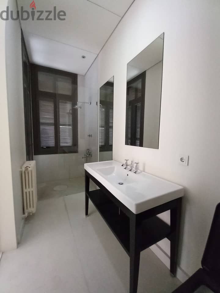 Apartment for RENT in Badaro شقة فخمة للإيجار في بدارو 3