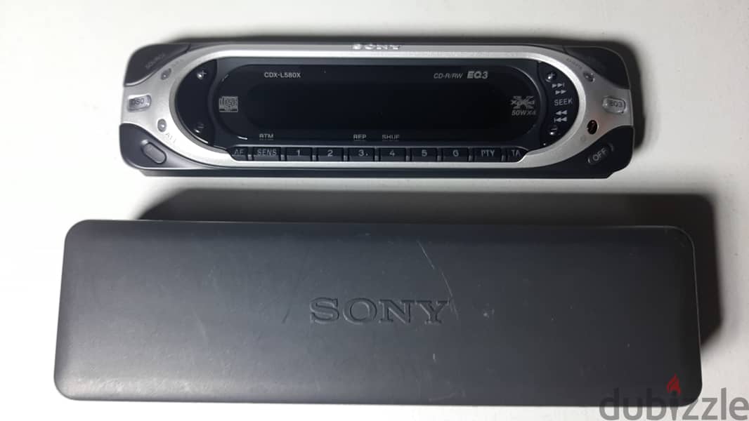 Sony Car Stereo CDX-L580X with Philips Speakers 3
