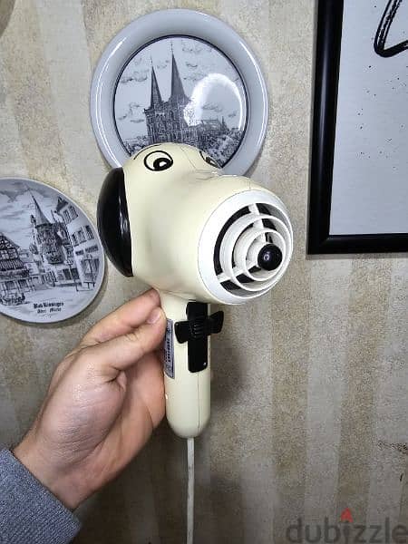 Vintage hair dryer snoopy (collectable)
سشوار سنوبي انتيك 3