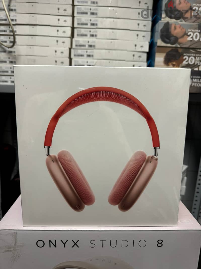 Airpods Max pink with red handband 0
