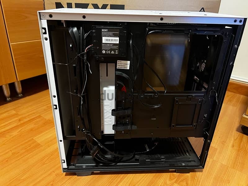 NZXT H510i rgb Computer PC case 1