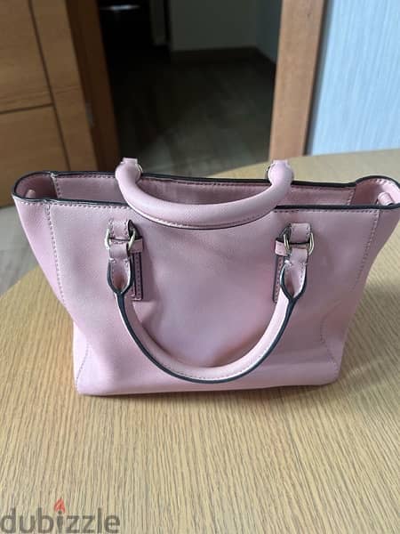 Tory Burch authentic bag baby pink slightly used 9
