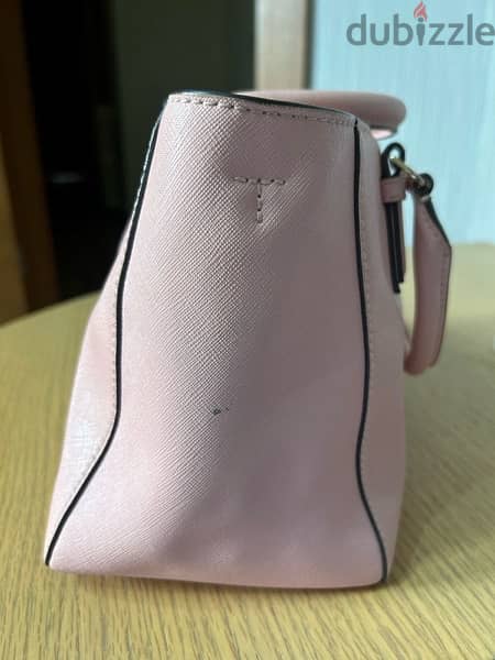 Tory Burch authentic bag baby pink slightly used 10