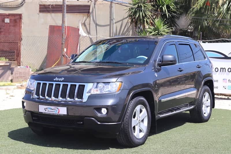 jeep cherokee laredo 2011 112000mill in a very good condition 5