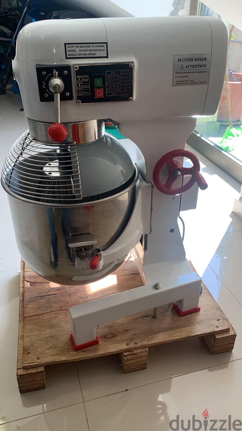 Planetary mixer 30L + filling machine 2