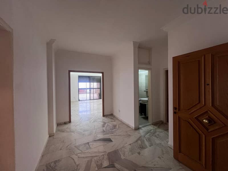 Spacious apartment with terrace for rent in Broummana 7